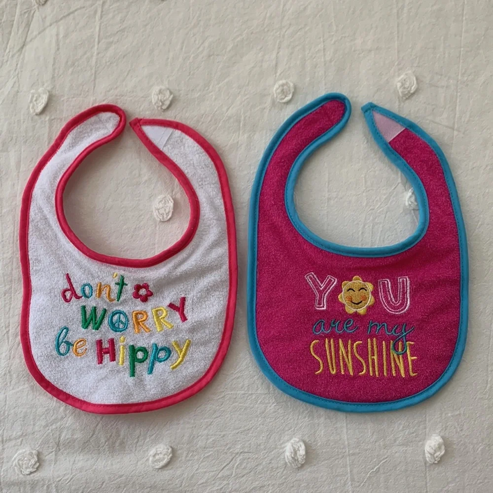NWOT Le Bèbè Favorite Bib Set